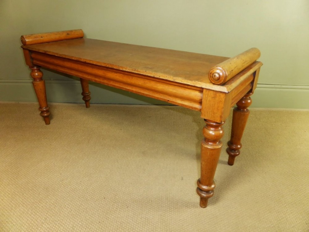19TH C OAK HALL BENCH