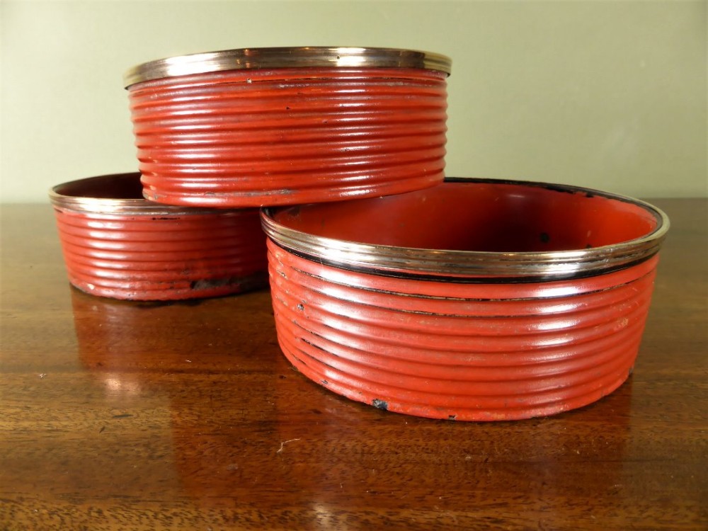 SET OF REGENCY PAPIER MACHE DECANTER COASTERS