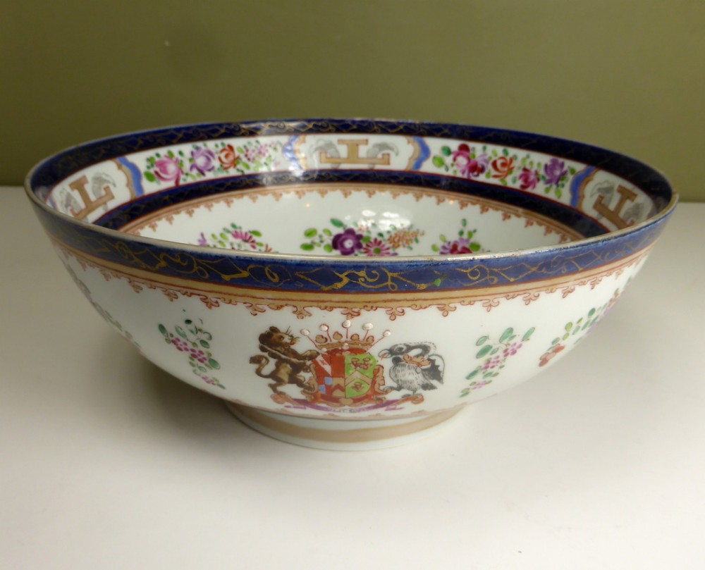 19TH C CENTRE BOWL