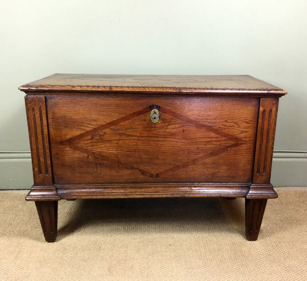 SMALL 18TH C CHEST