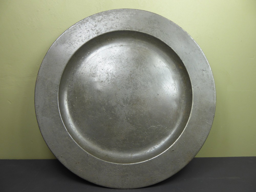 A LARGE 18TH C PENTER CHARGER  View III
