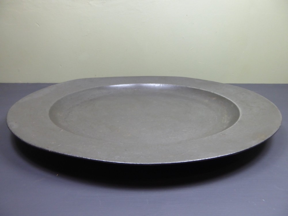 A LARGE 18TH C PENTER CHARGER  View V