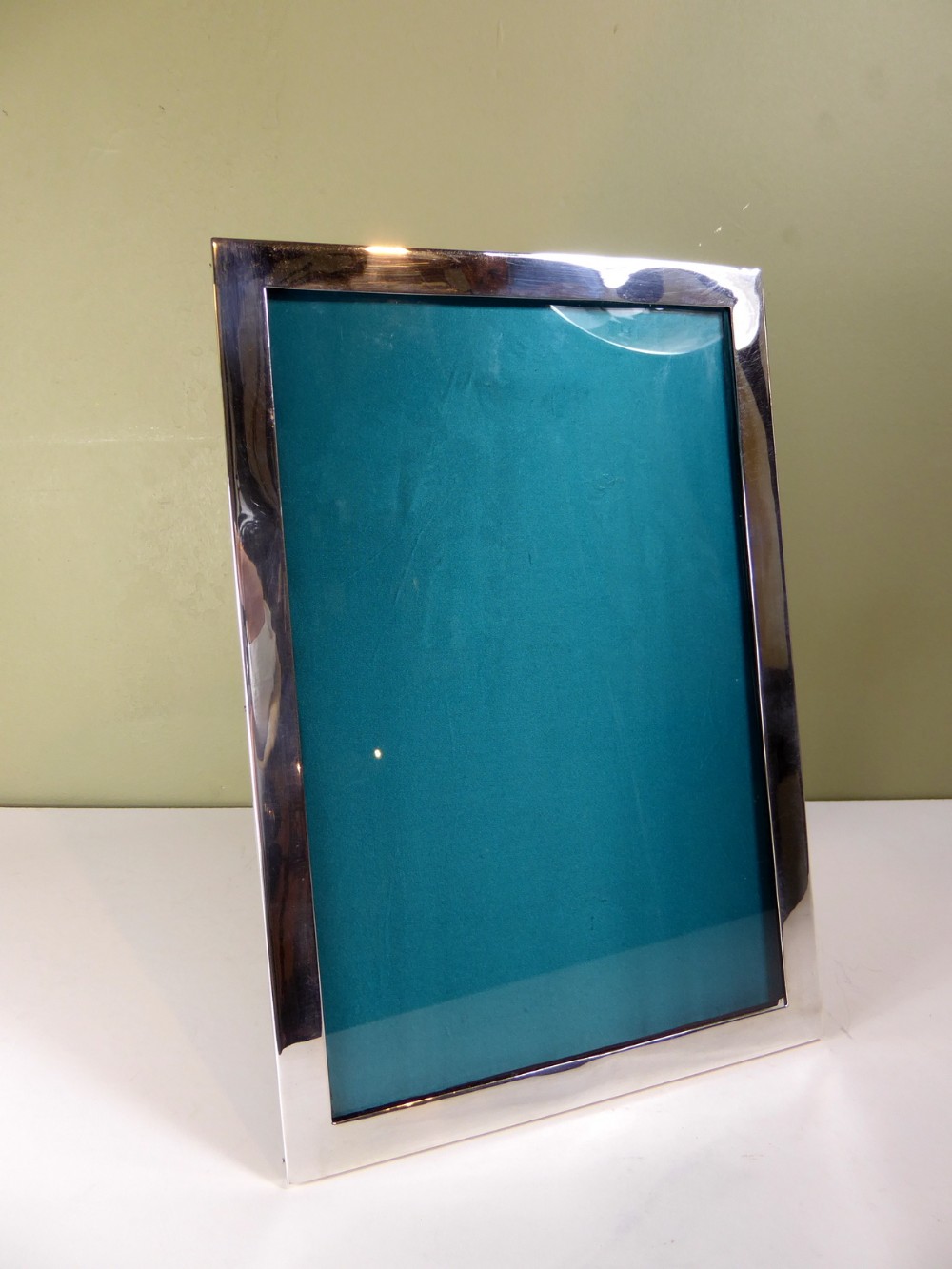 LARGE SILVER PHOTOGRAPH FRAME 1927