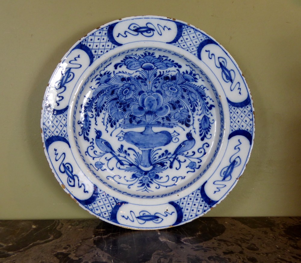 18TH C DELFT CHARGER