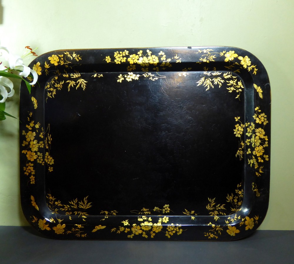 LARGE 19TH C PAPIER MACHE TRAY