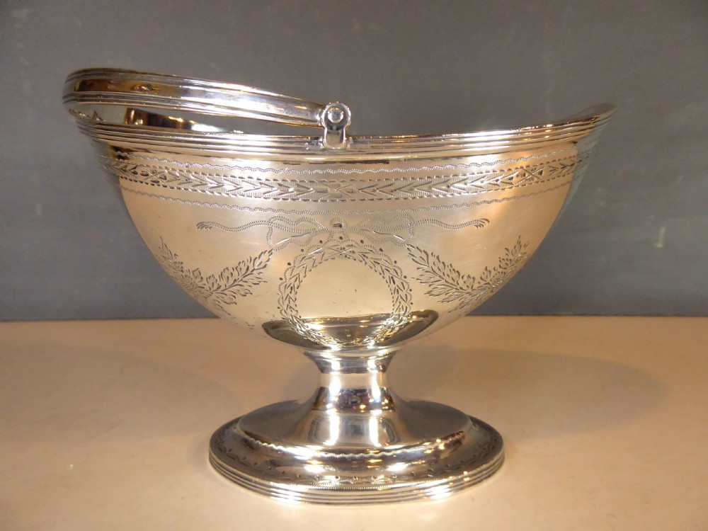 SILVER BOWL 1800 View V