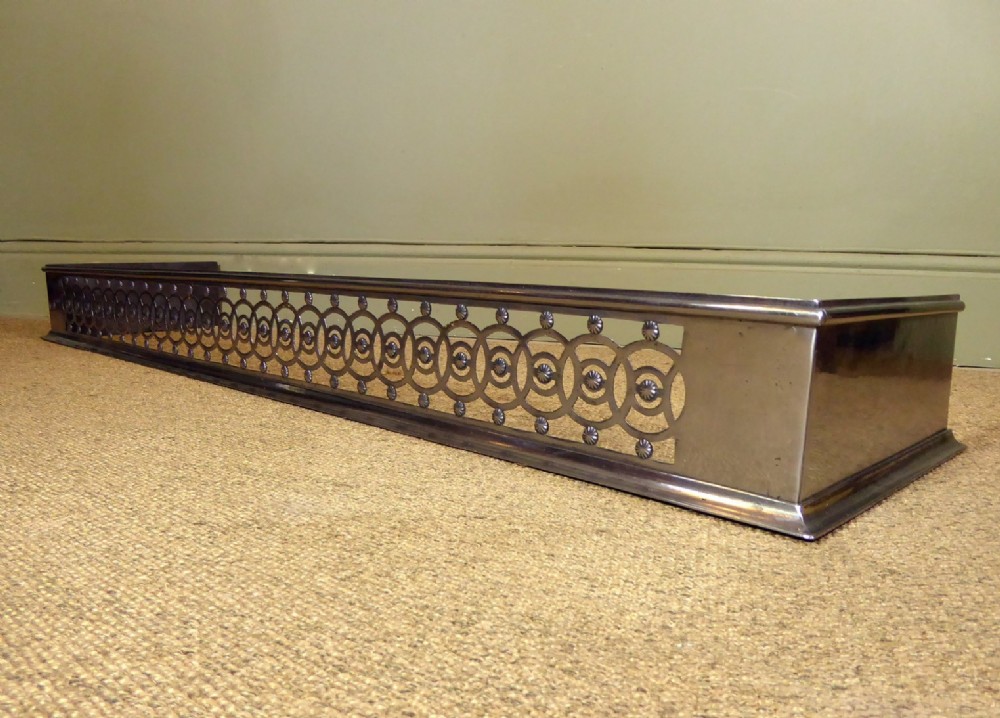 GEORGE III STEEL FIRE FENDER
