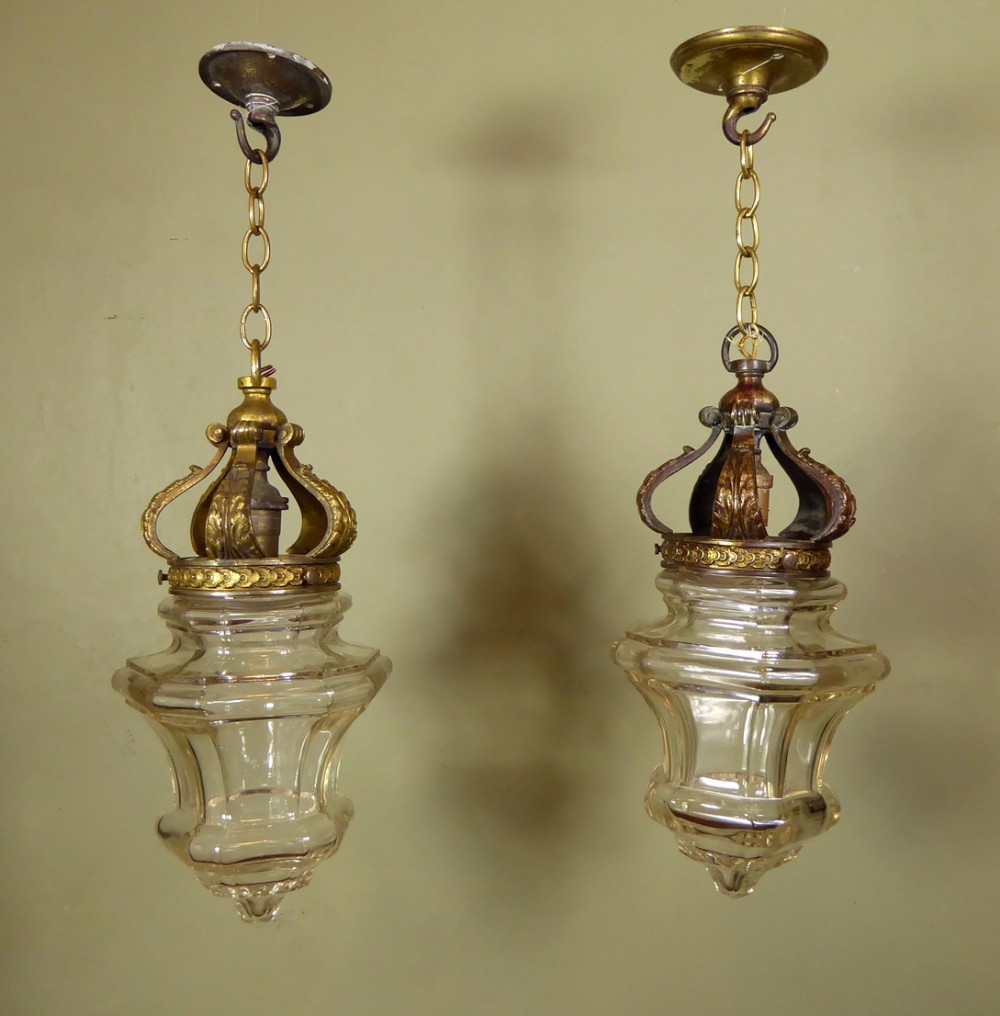 PAIR OF 19TH C HANGING LIGHTS