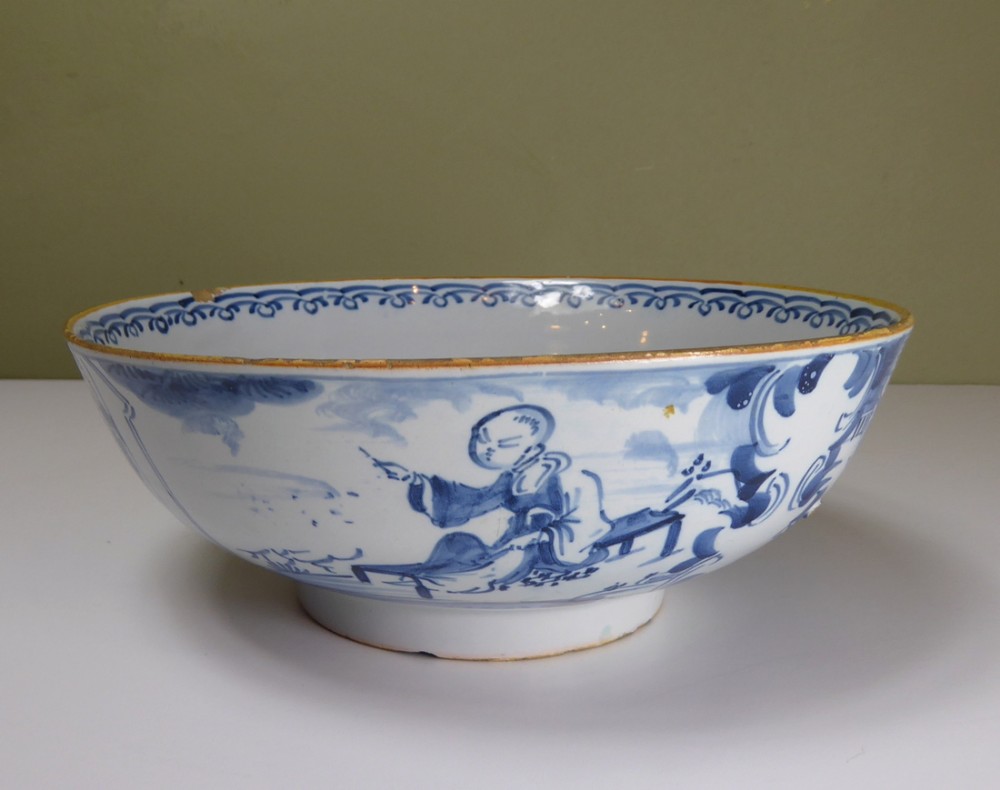 18TH C DELFT BOWL