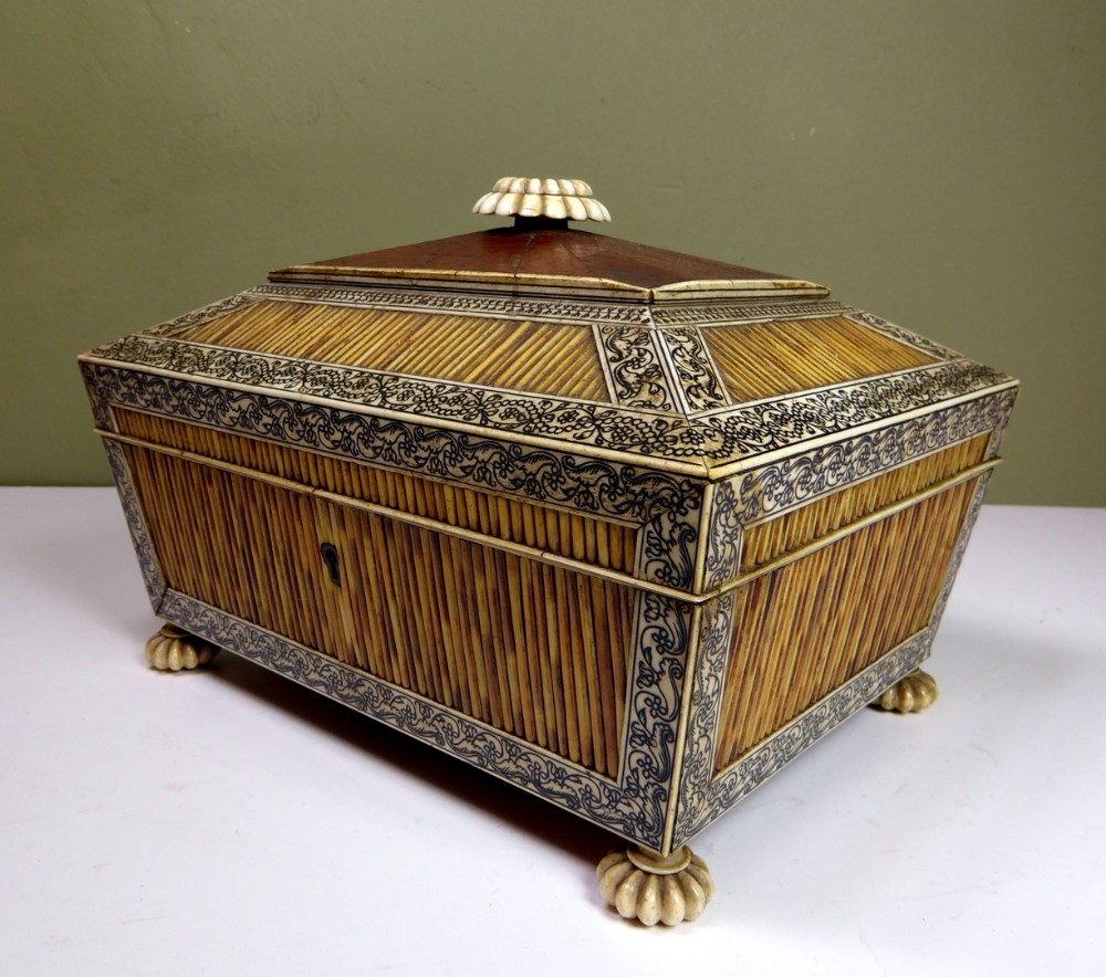VIZAGAPATAN ANGLO INDIAN WORK BOX