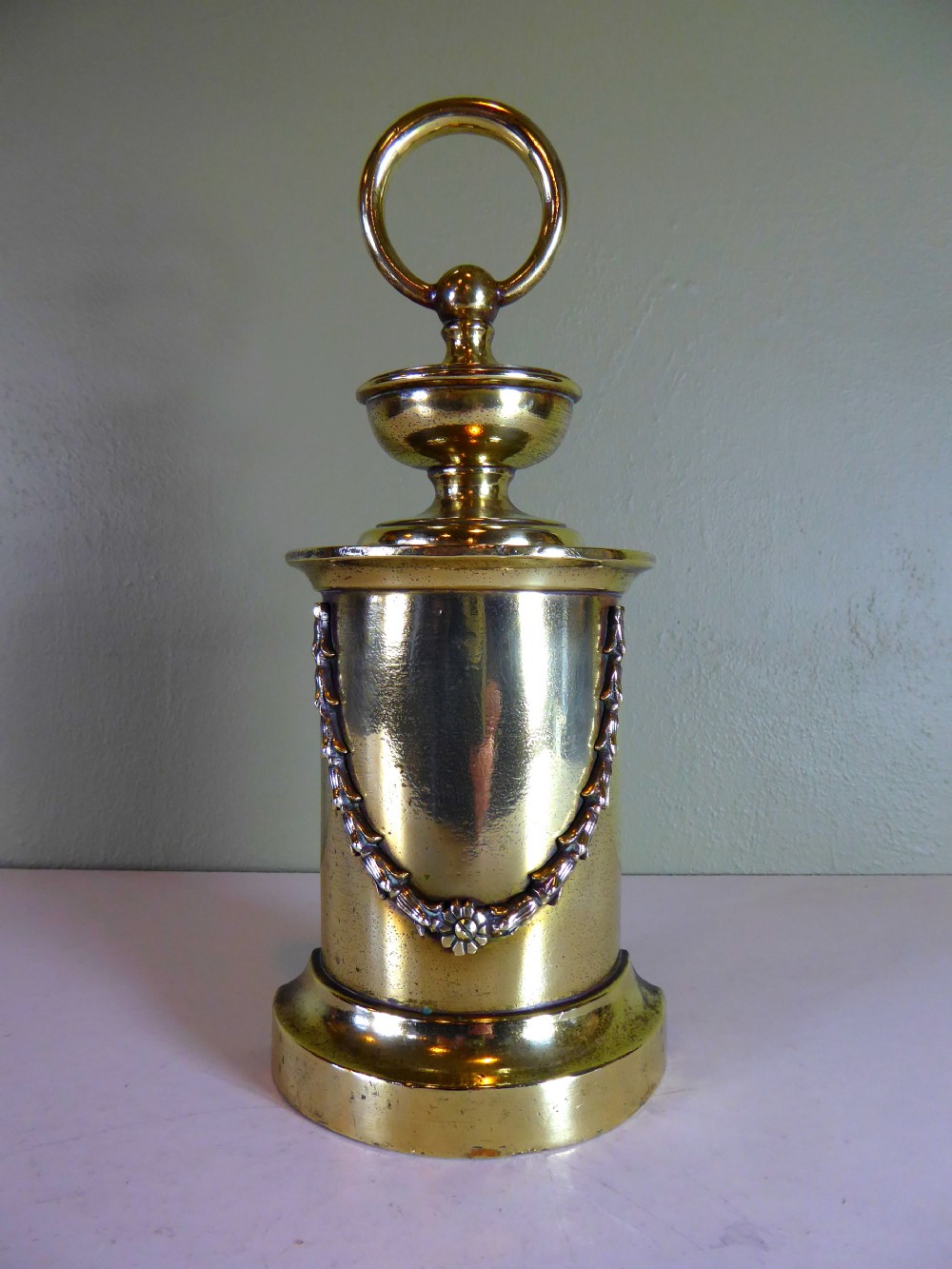19TH C BRASS DOOR PORTER, DOOR STOP