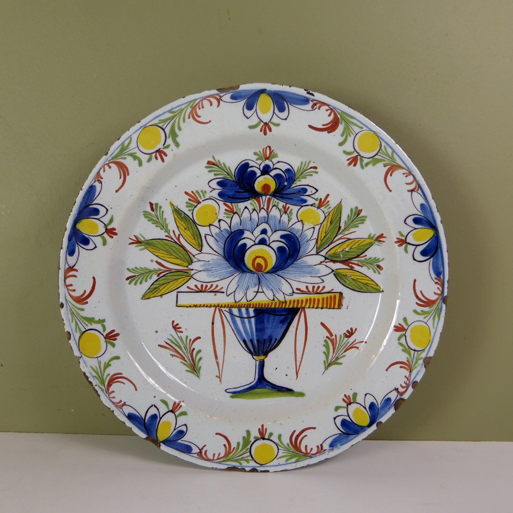 18TH C DELFT CHARGER