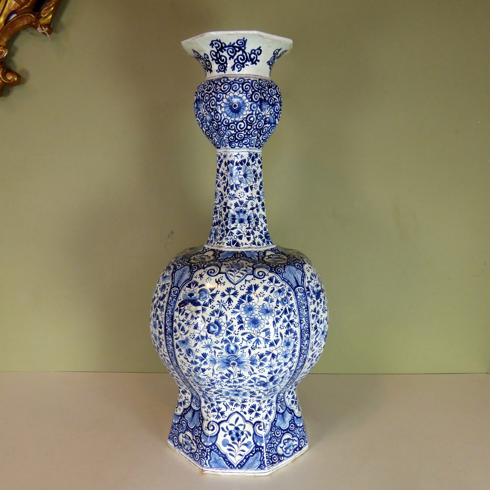 TALL 18TH C DELFT GOURD VASE