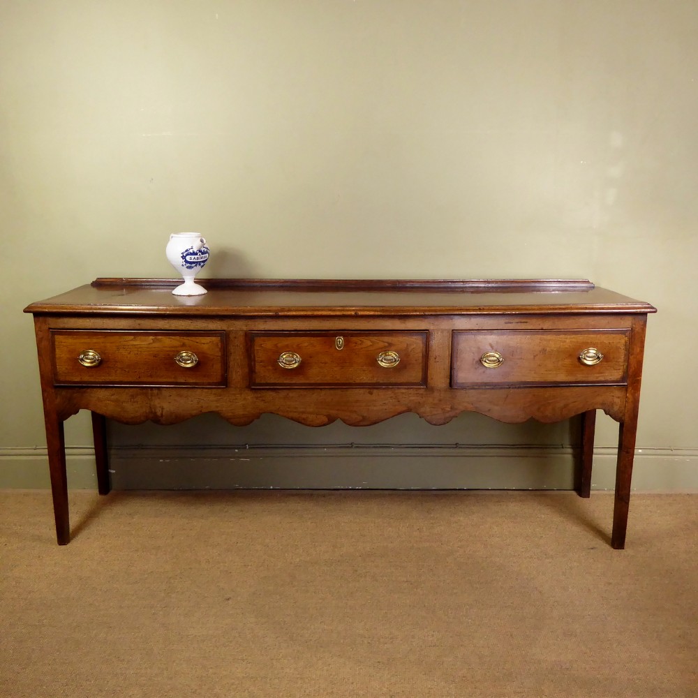 18TH C OAK DRESSER