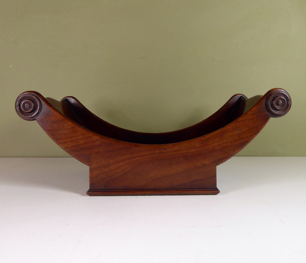REGENCY MAHGOANY CHEESE COASTER