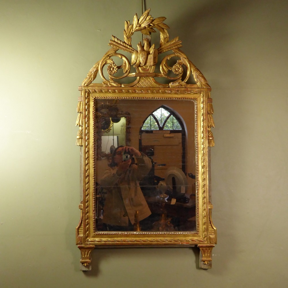 18TH C GILT MIRROR WITH DOVES