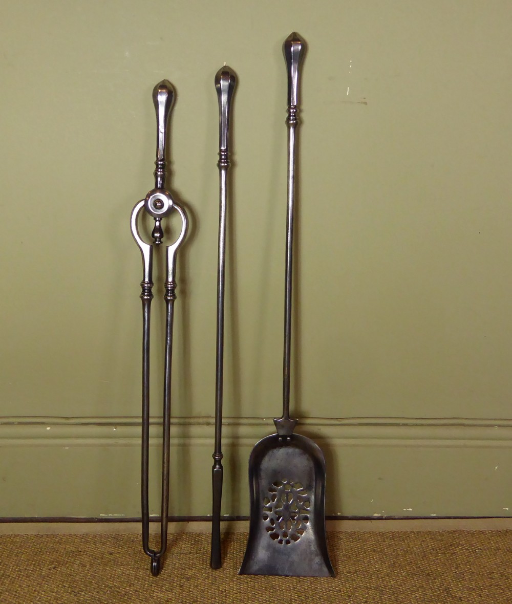 GEORGE III STEEL FIRE TOOL SET