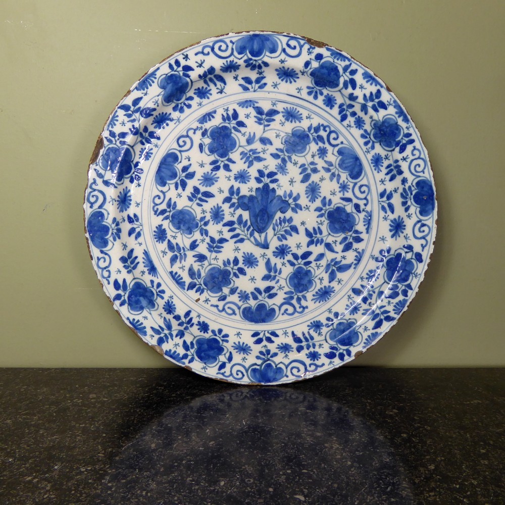 18TH C BLUE & WHITE DELFT CHARGER