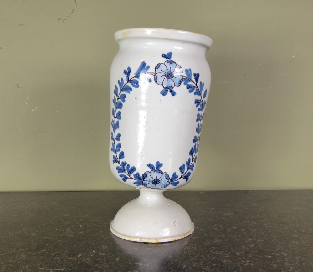 18TH C DELFT APOTHECARY JAR