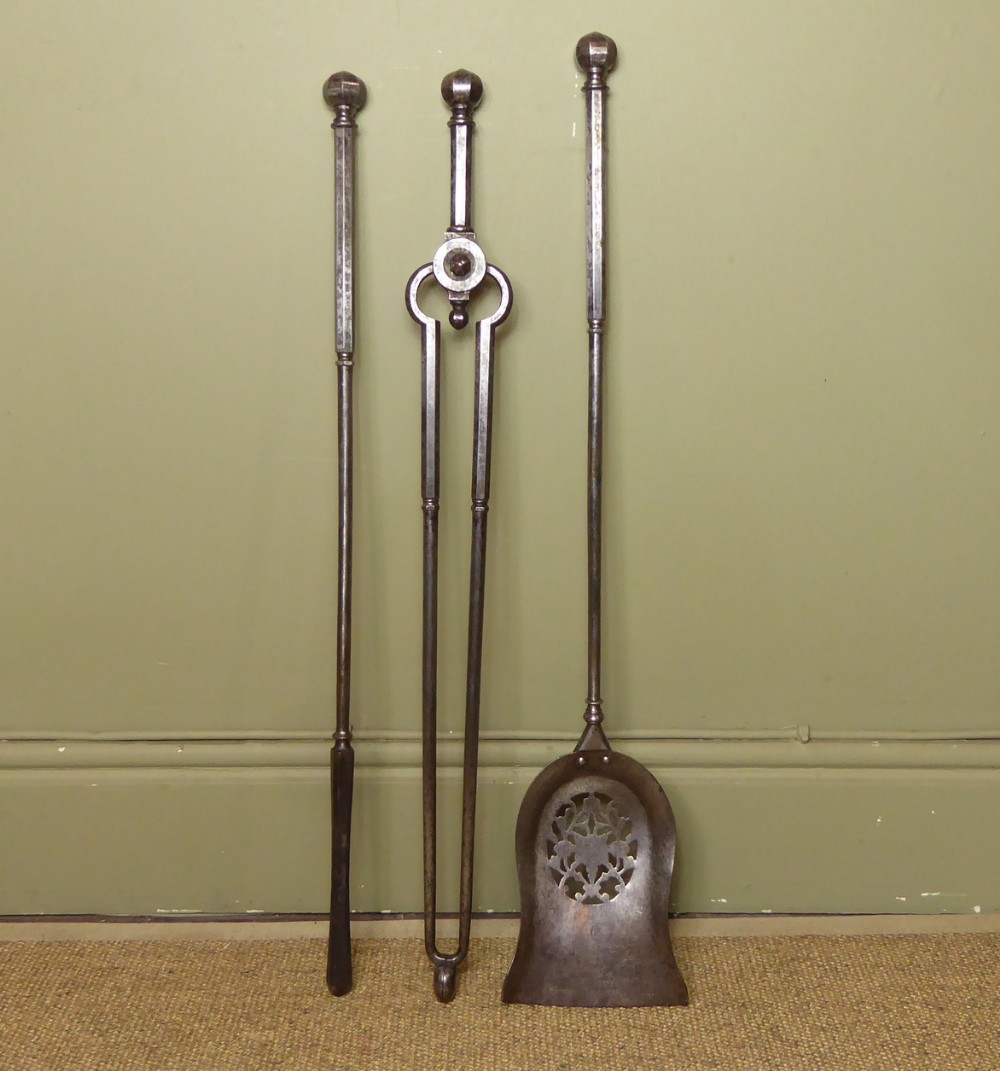 SET OF REGENCY STEEL FIRE TOOLS