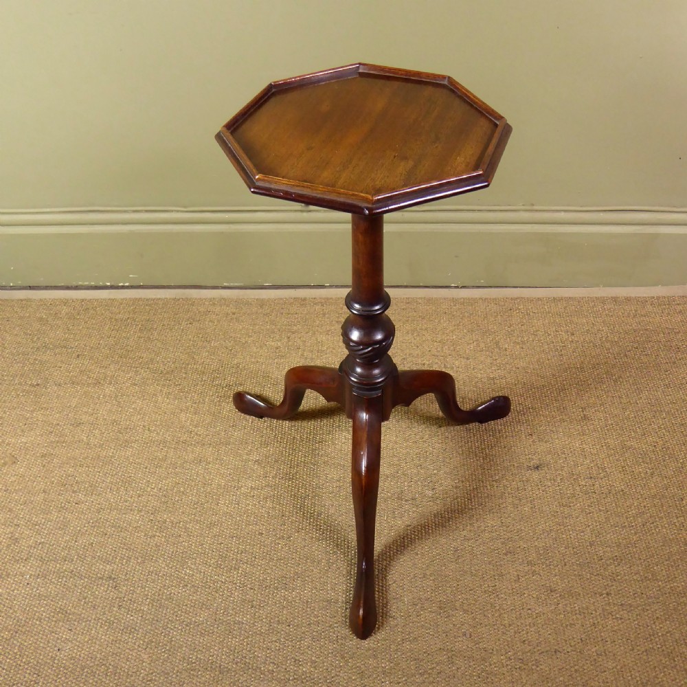 SMALL 19TH C MAHOGANY TRIPOD TABLE View II