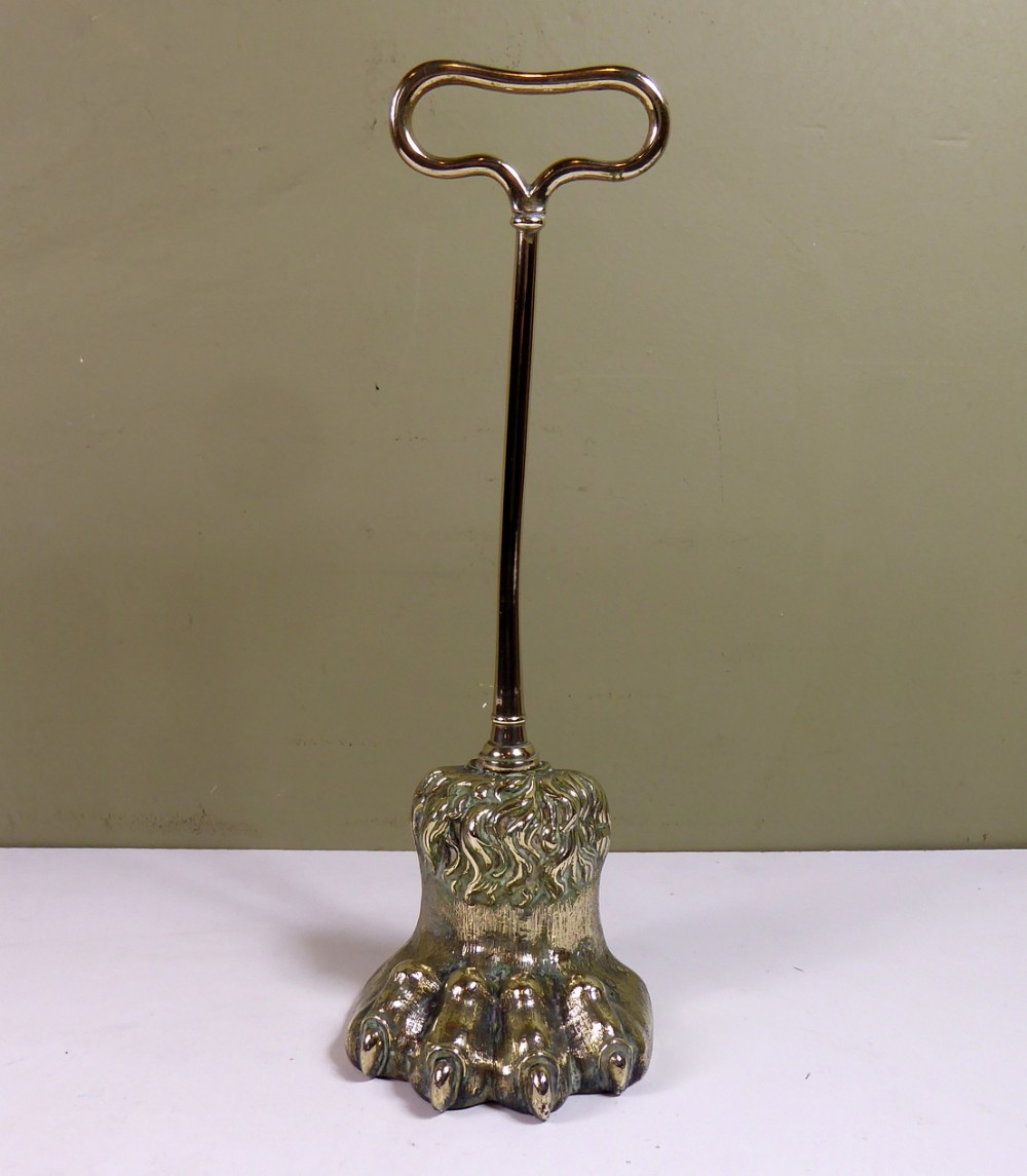 REGENCY LIONS PAW BRASS DOOR PORTER
