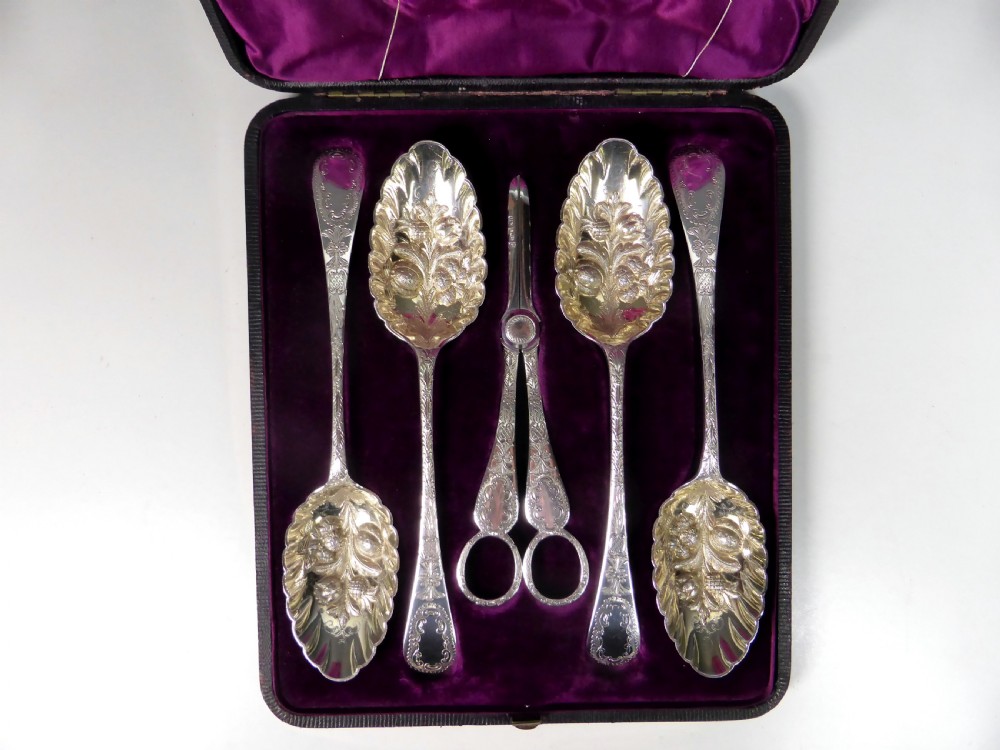 19TH C BERRY SPOONS & GRAPE SCISSORS