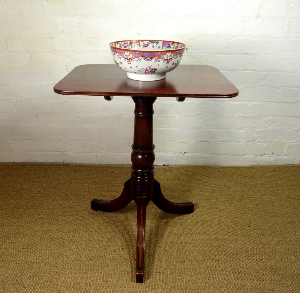 LATE 18TH C MAHOGANY SIDE TABLE View II