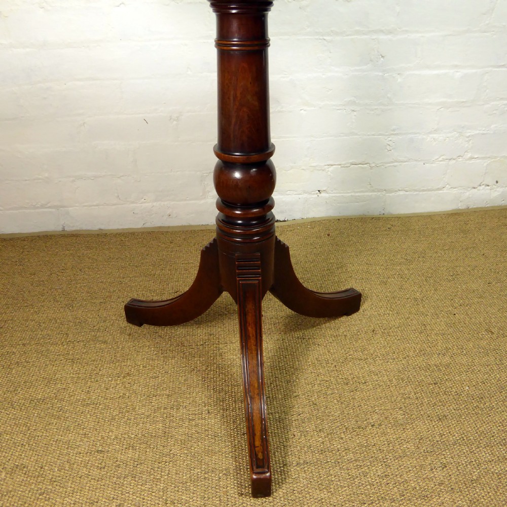 LATE 18TH C MAHOGANY SIDE TABLE View III