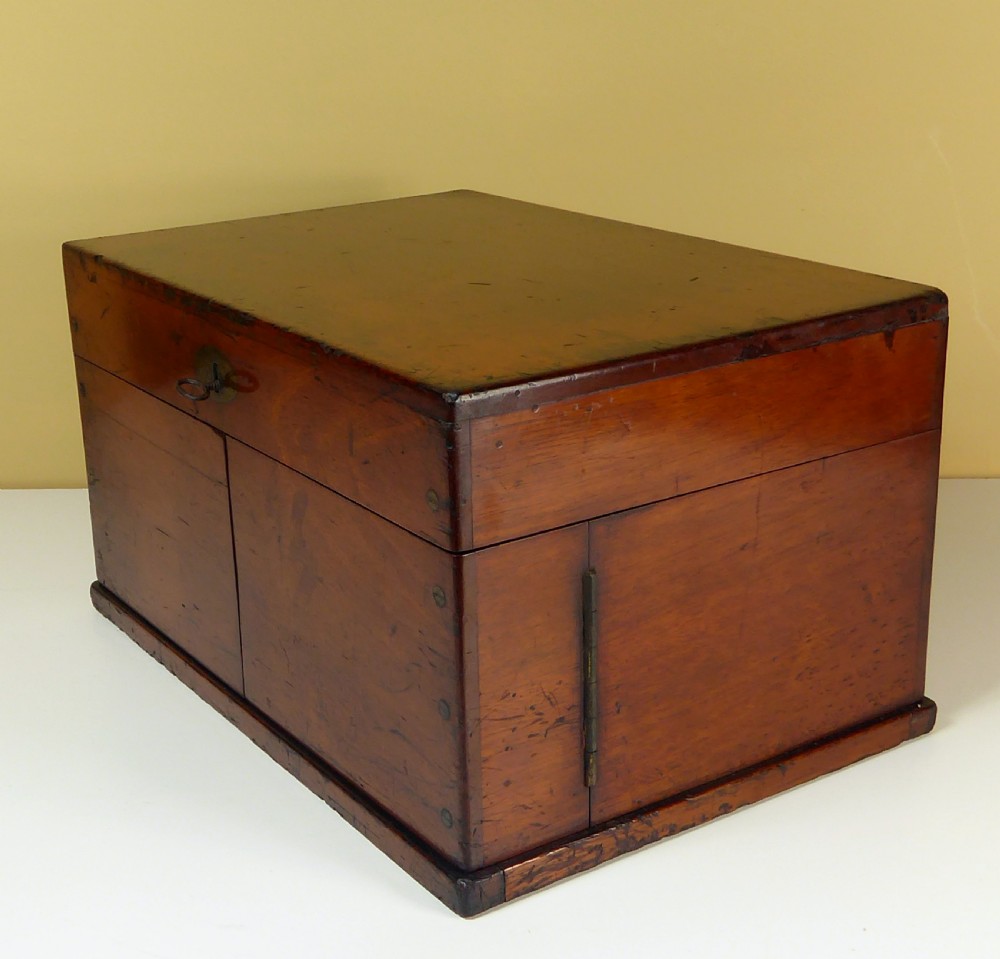 19TH C MAHOGANY CASED GAMES COMPENDIUM View VI