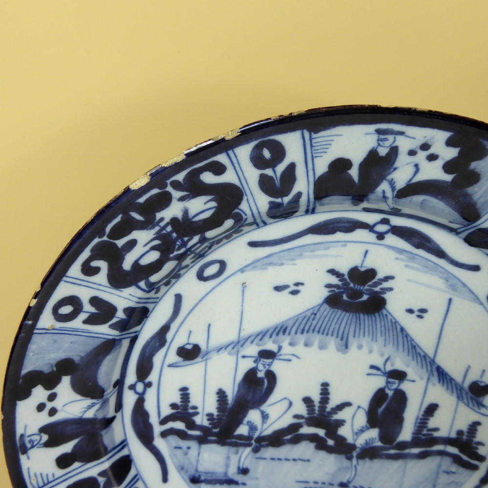 PAIR OF EARLY DELFT CHARGERS View III