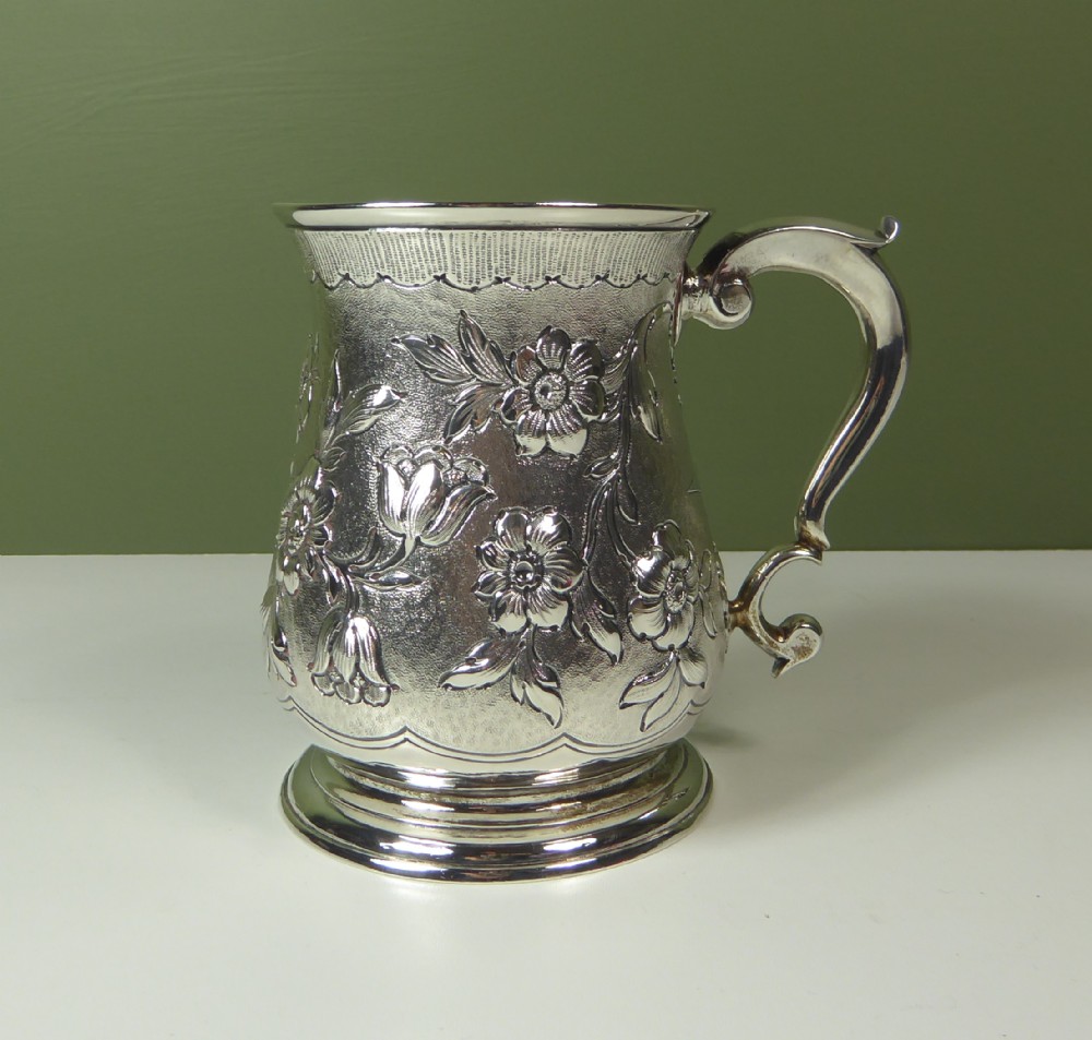 18TH C SILVER TANKARD BY RICHARD BAYLEY 1748