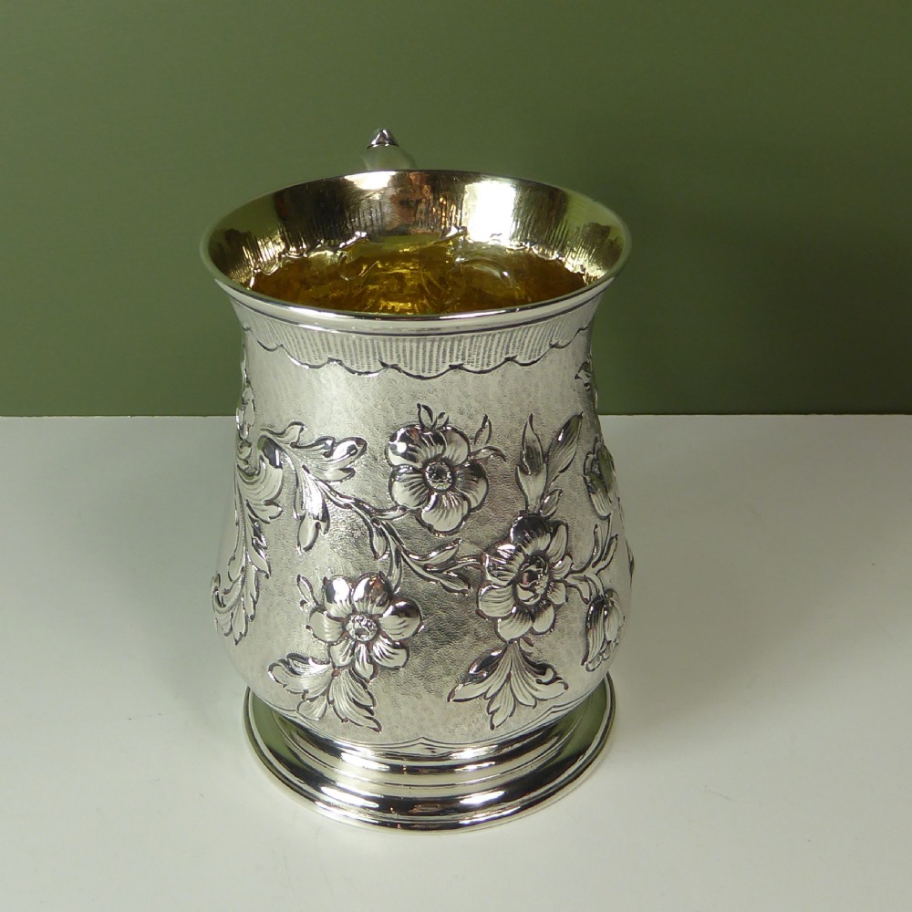 18TH C SILVER TANKARD BY RICHARD BAYLEY 1748 View VI