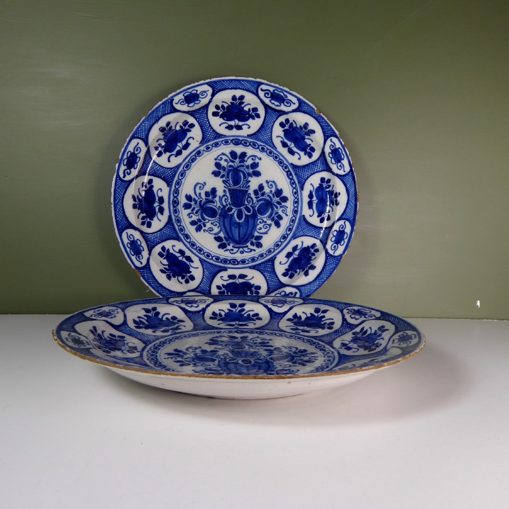 PAIR OF 18TH C DELFT CHARGERS View IV