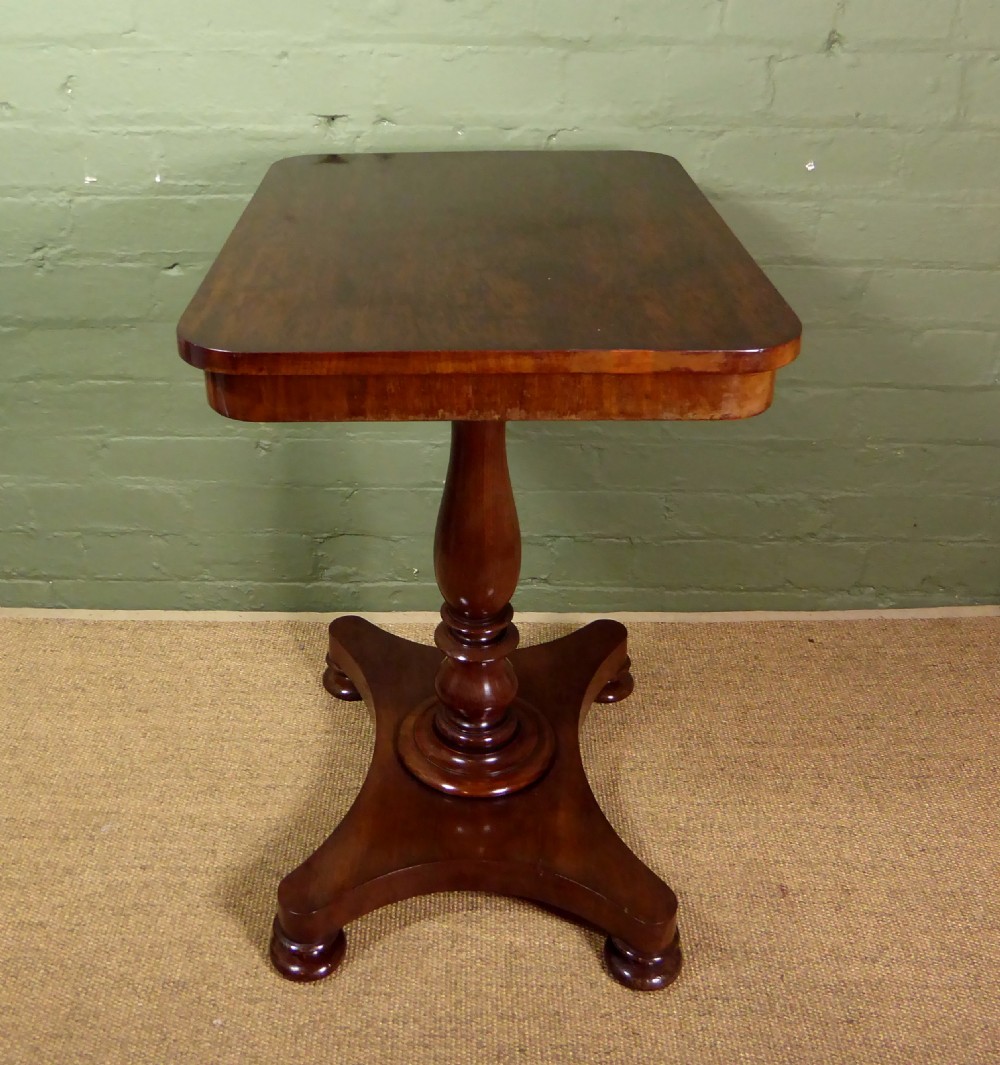 19TH C MAHOGANY LAMP TABLE View VI