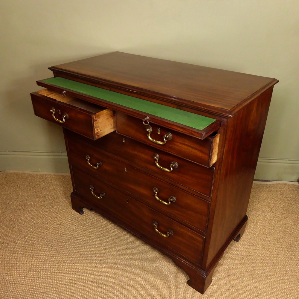 GEORGE III MAHOGANY CHEST OF DRAWERS View III