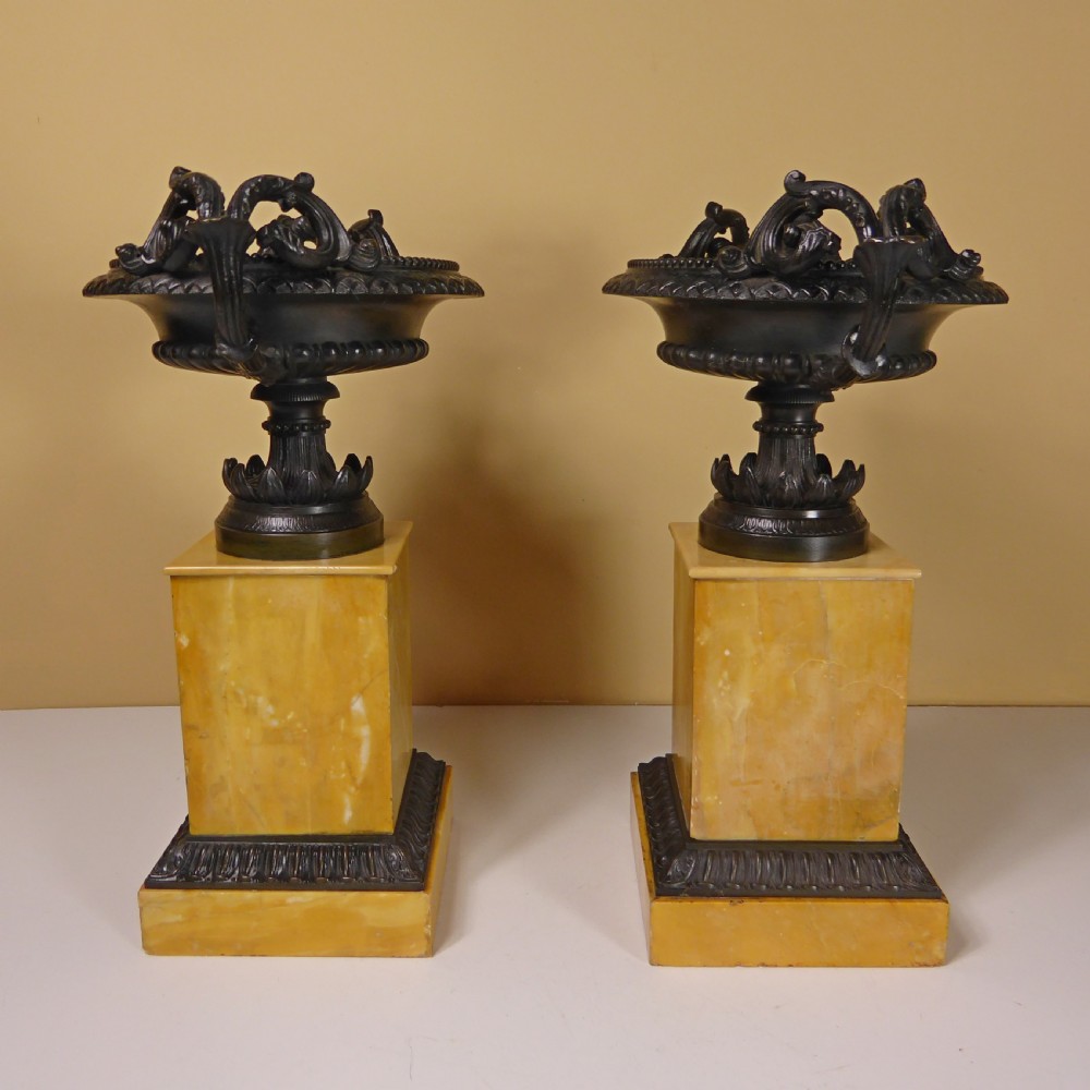 LARGE PAIR OF REGENCY BRONZE TAZZA ON MARBLE BASES View III