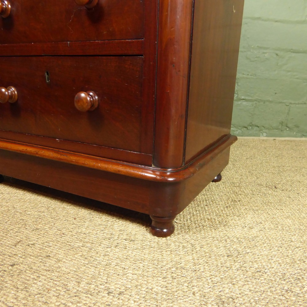 SMALL 19TH C MAHOGANY CHEST OF DRAWERS View VII