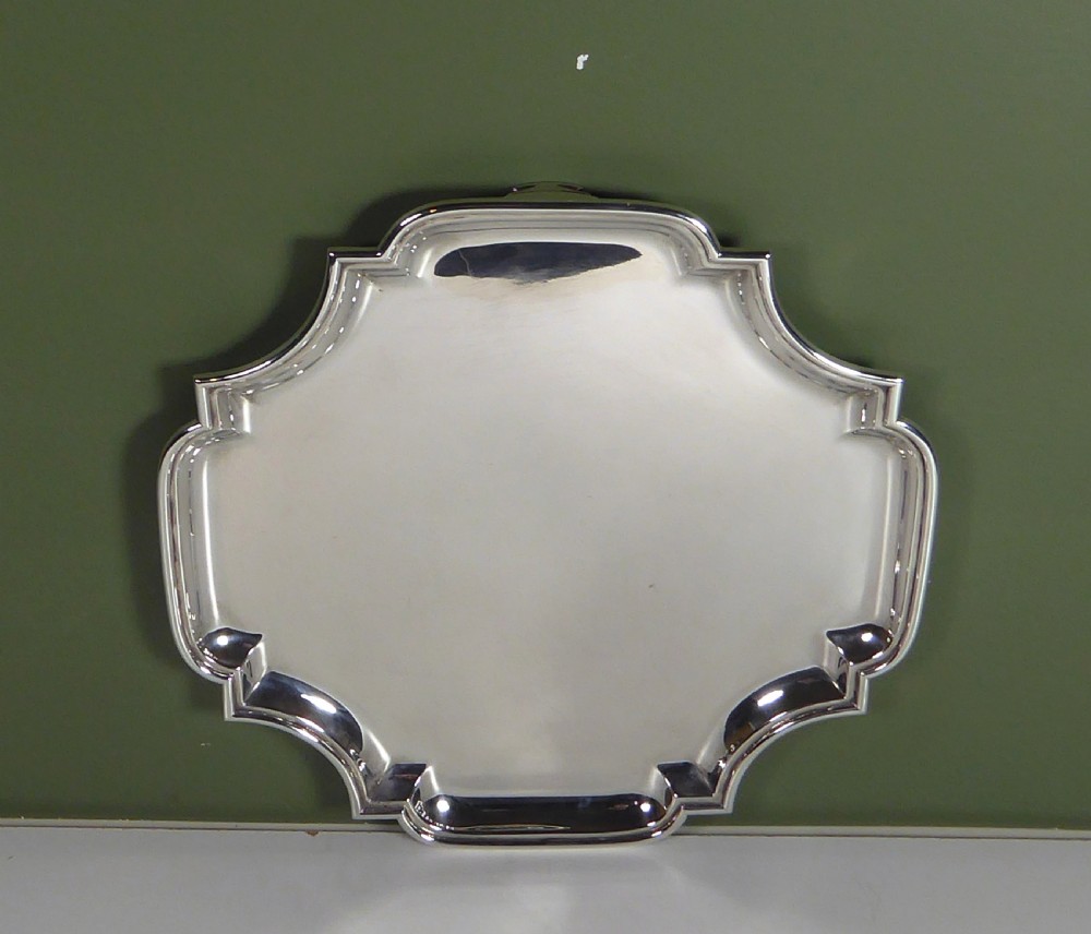 LARGE SOLID SILVER SALVER 1908
