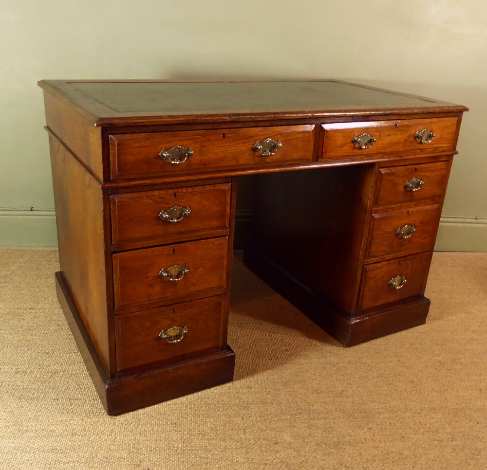 19TH C SOLID OAK PEDESTAL DESK View III