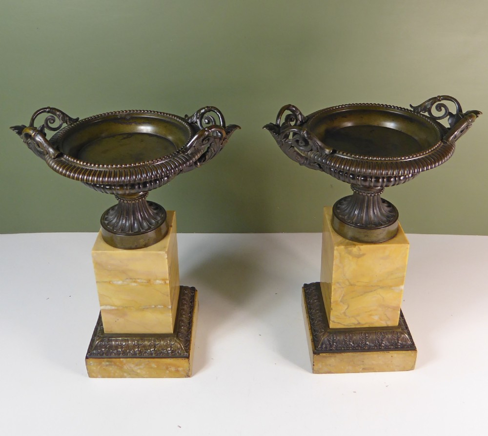 PAIR OF EARLY 19TH C BRONZE TAZZA ON MARBLE BASES View II
