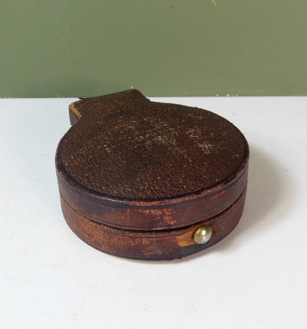 19TH C POCKET BAROMETER View IV