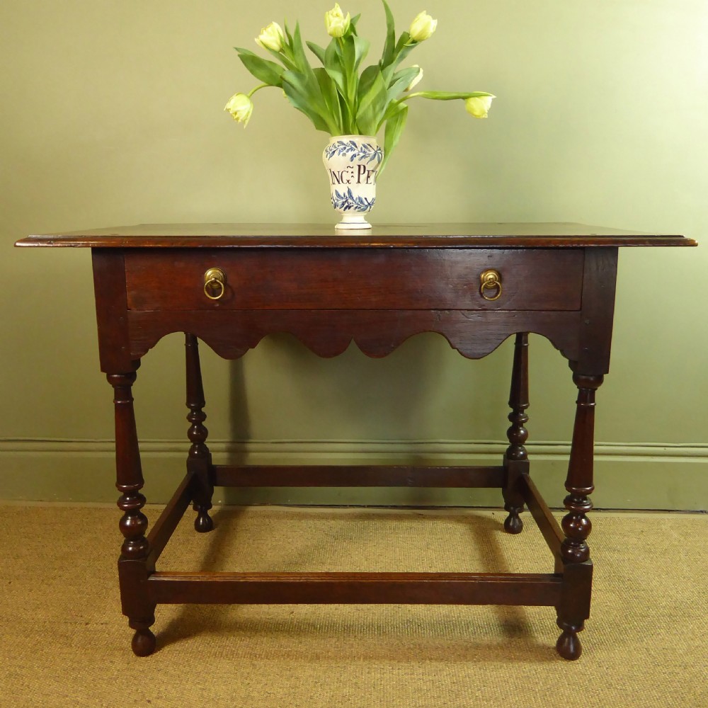 EARLY 18TH C OAK SIDE TABLE