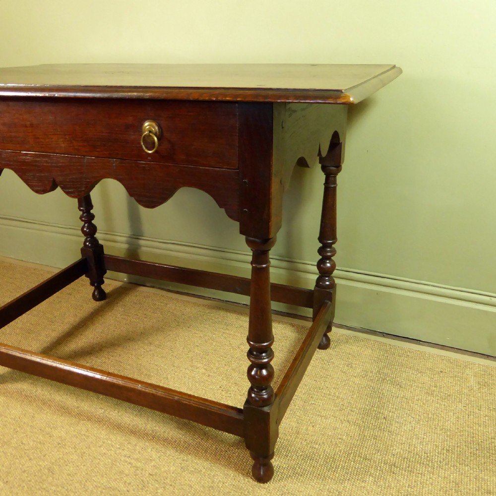 EARLY 18TH C OAK SIDE TABLE View III