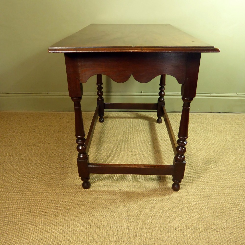 EARLY 18TH C OAK SIDE TABLE View IV