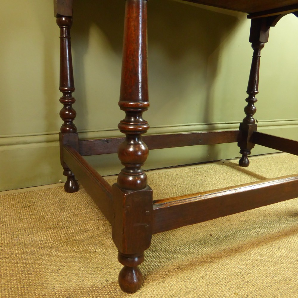 EARLY 18TH C OAK SIDE TABLE View VI