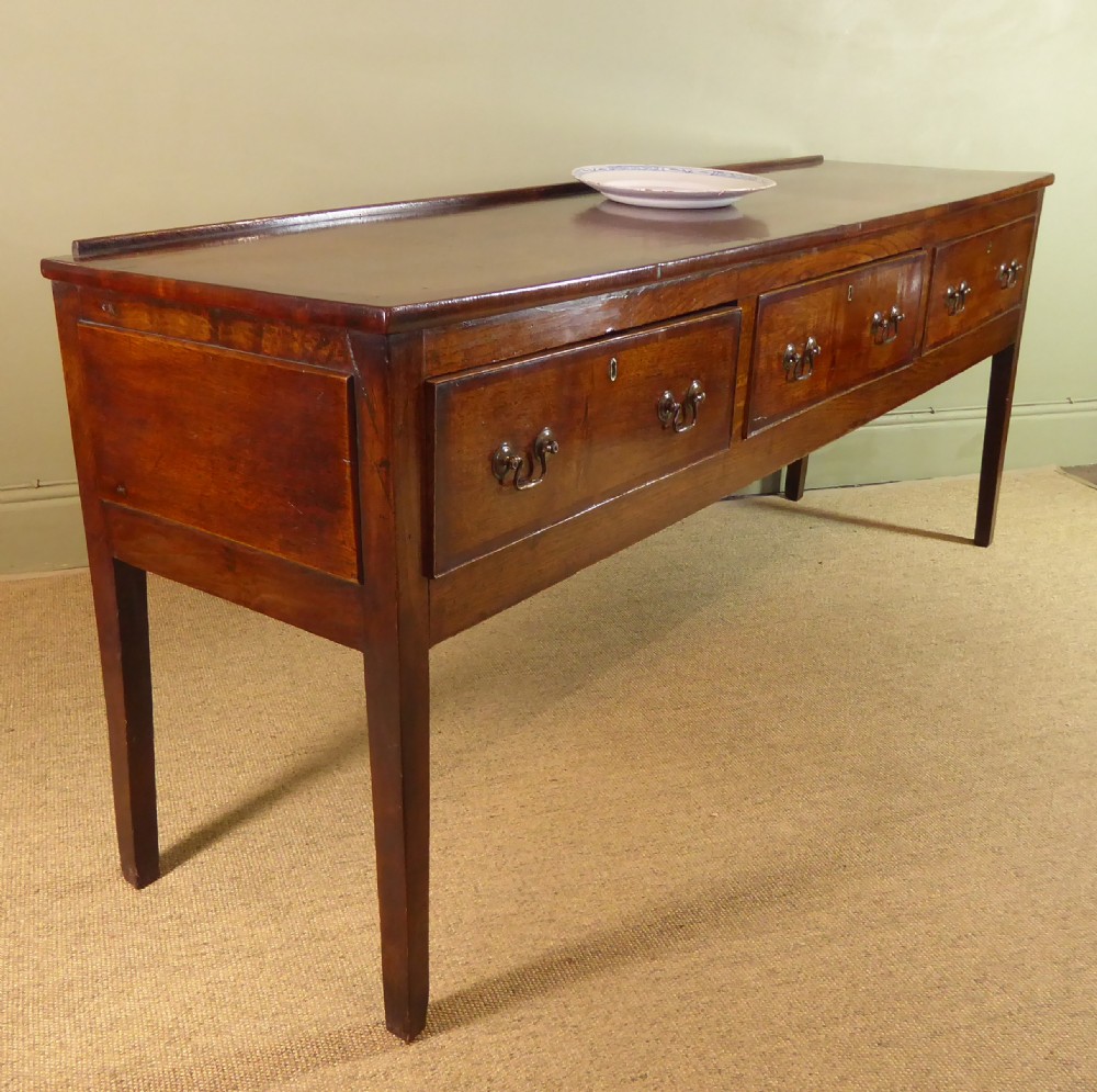 18TH C OAK DRESSER View IV