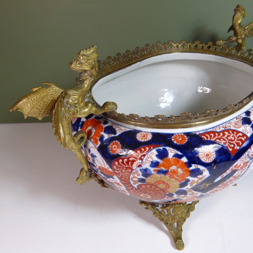 LARGE 19TH C IMARI BOWL WITH GILT MOUNTS View IV