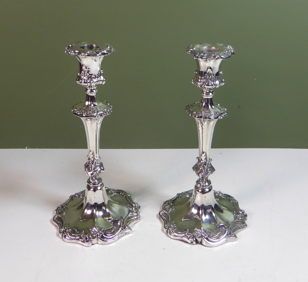 PAIR OF 19TH C SILVER CANDLESTICKS 1842