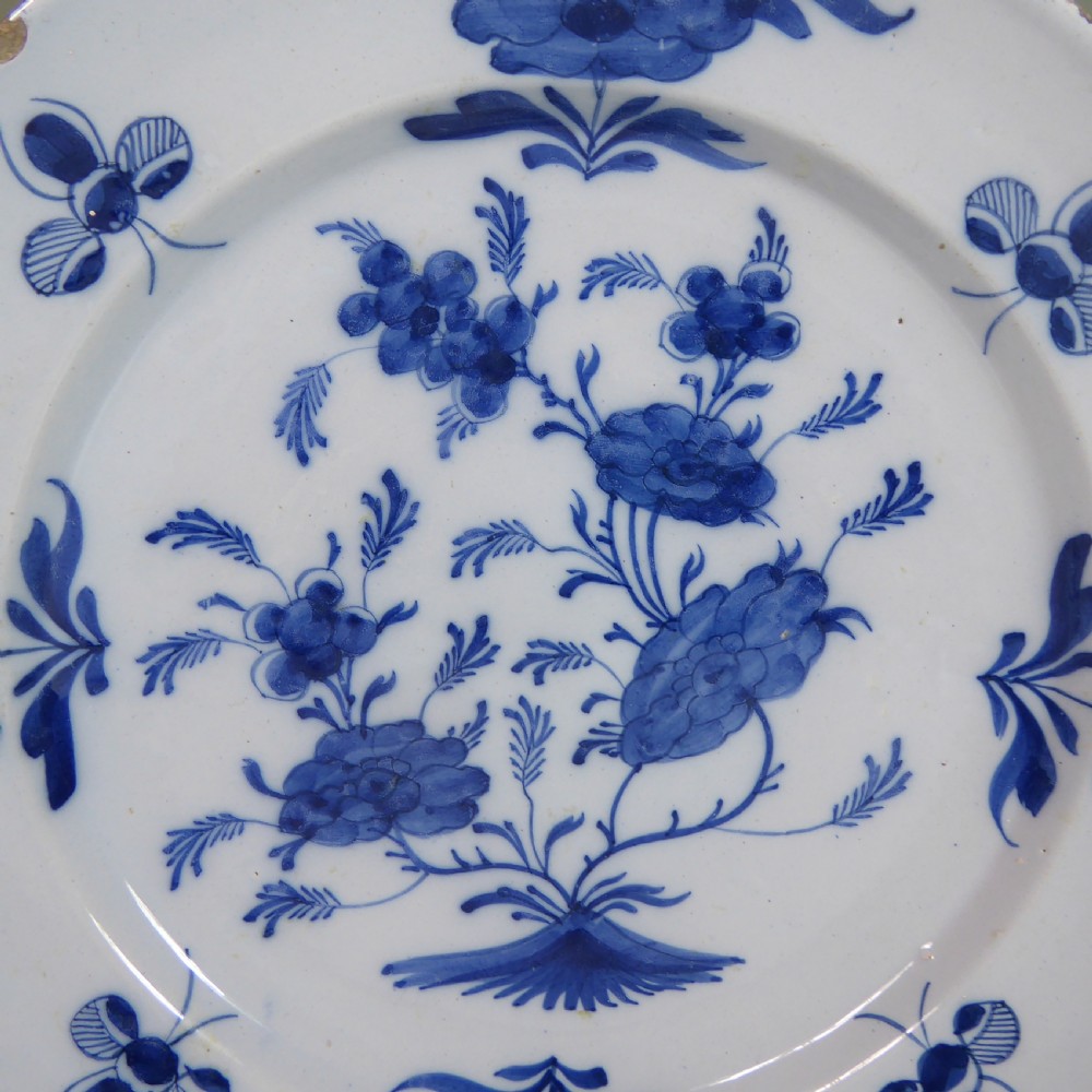 18TH C DELFT CHARGER View III